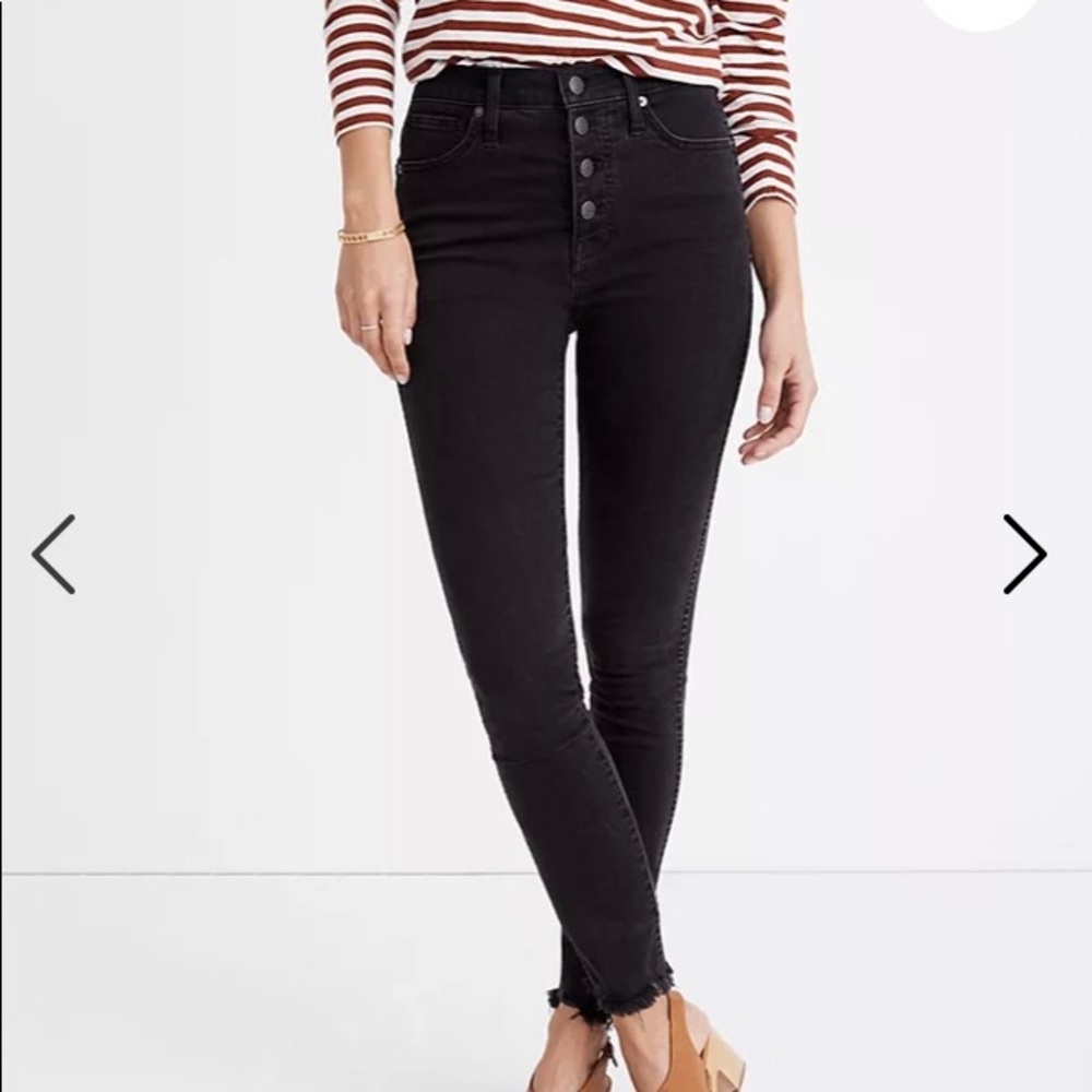SOLD! Ⓜ️Madewell 10” High Rise Button Front Skinny